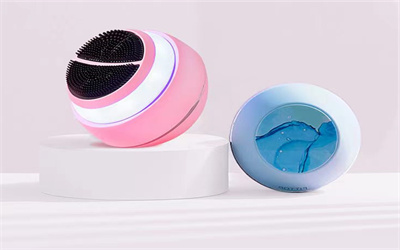 Achieve a Deep Clean with Electric Face Scrubber